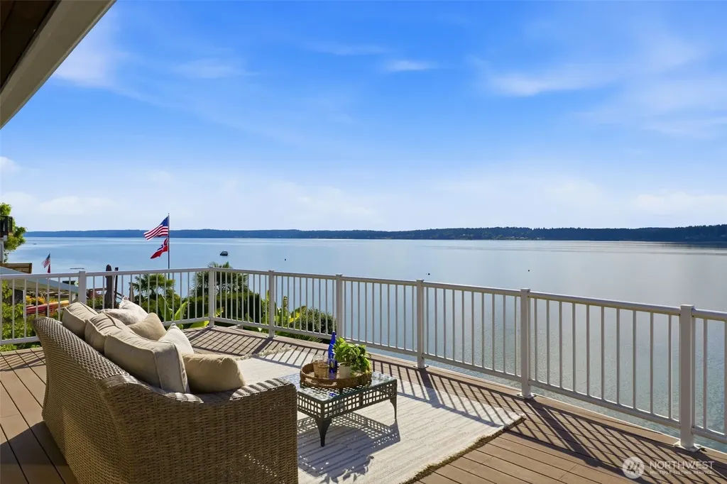 10213 Cherry Lane NW Gig Harbor WA 98332