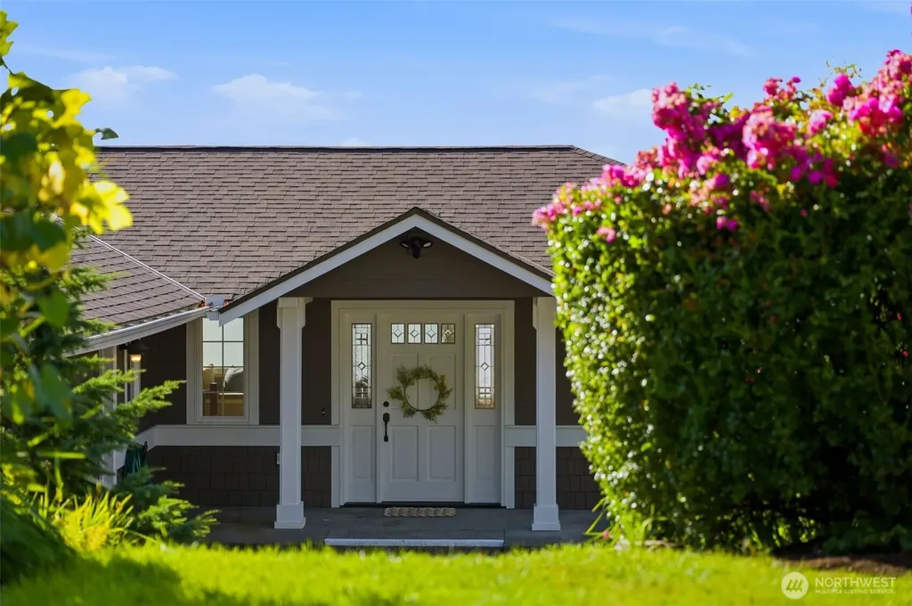 10213 Cherry Lane NW Gig Harbor WA 98332