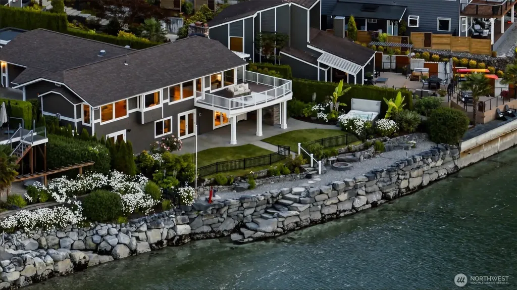 10213 Cherry Lane NW Gig Harbor WA 98332