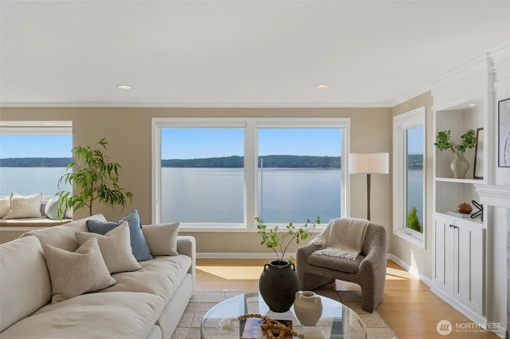 10213 Cherry Lane NW Gig Harbor WA 98332