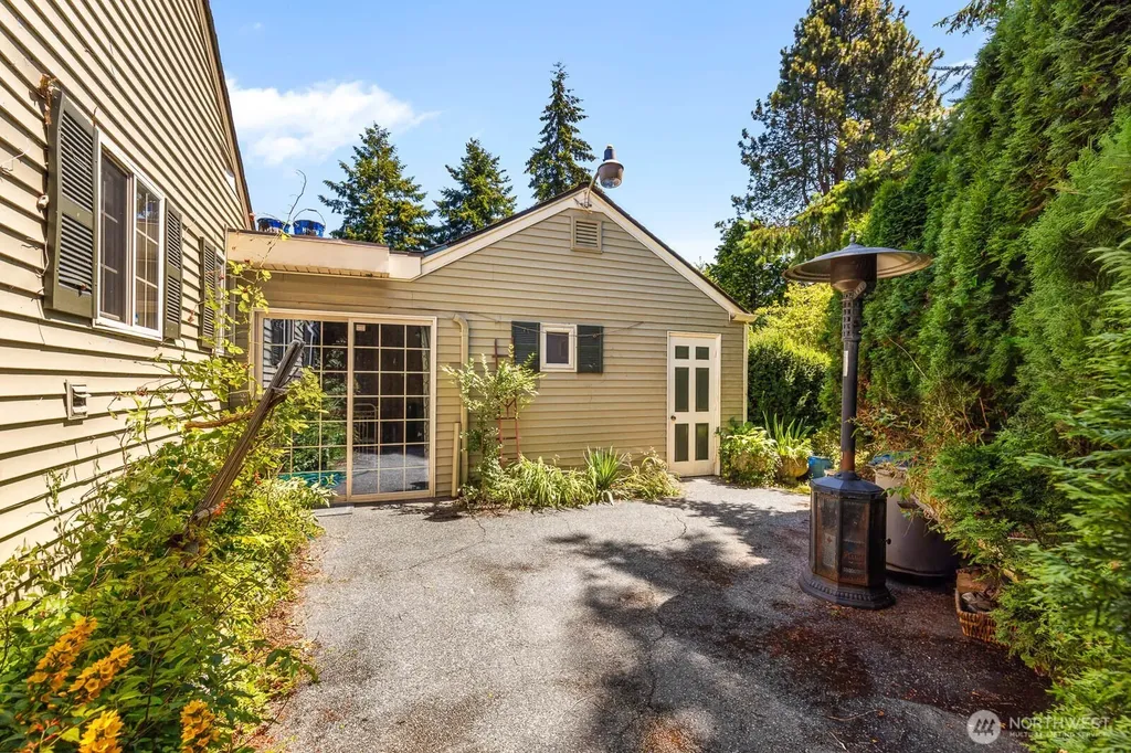 622 47th St SE Everett WA 98203