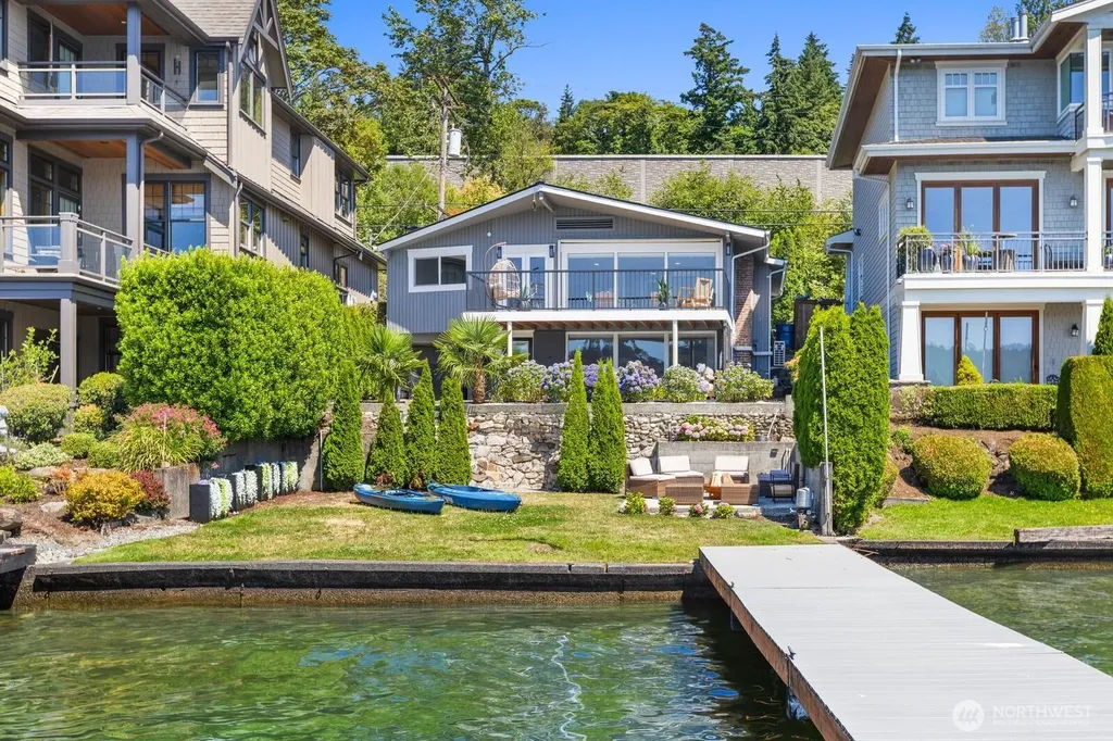 6631 SE Ripley Lane Renton WA 98056