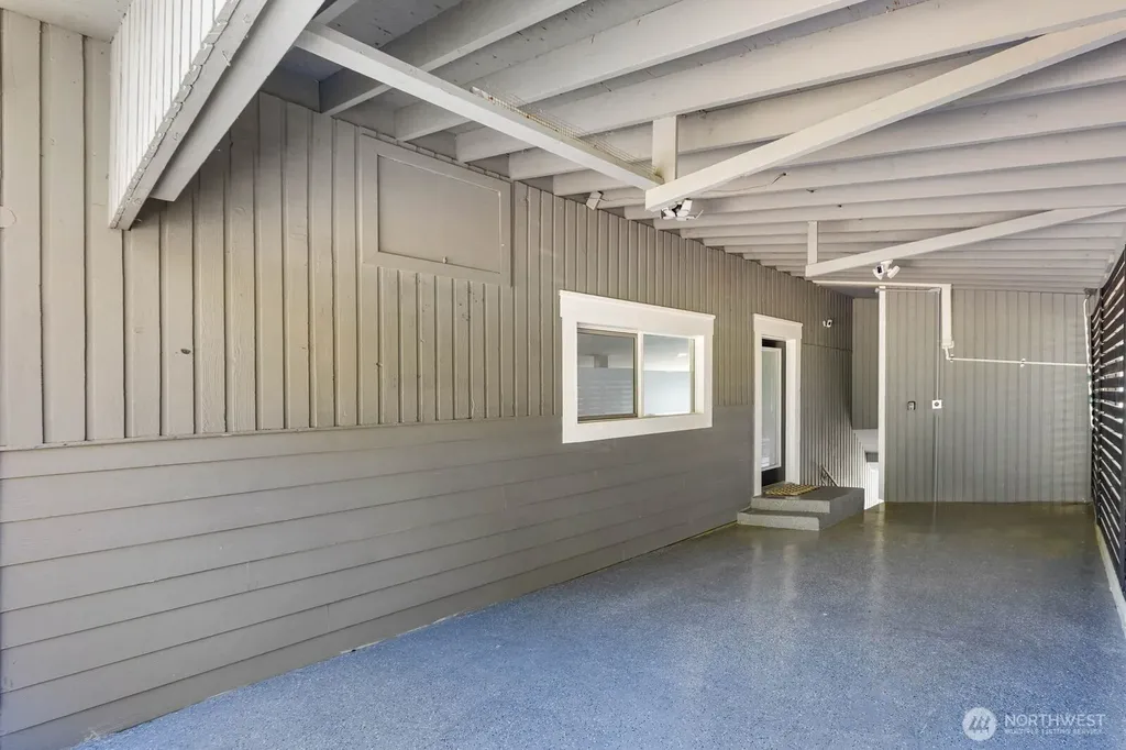 6631 SE Ripley Lane Renton WA 98056