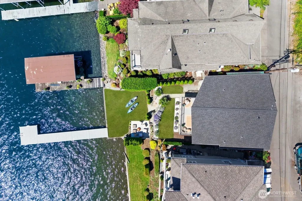 6631 SE Ripley Lane Renton WA 98056