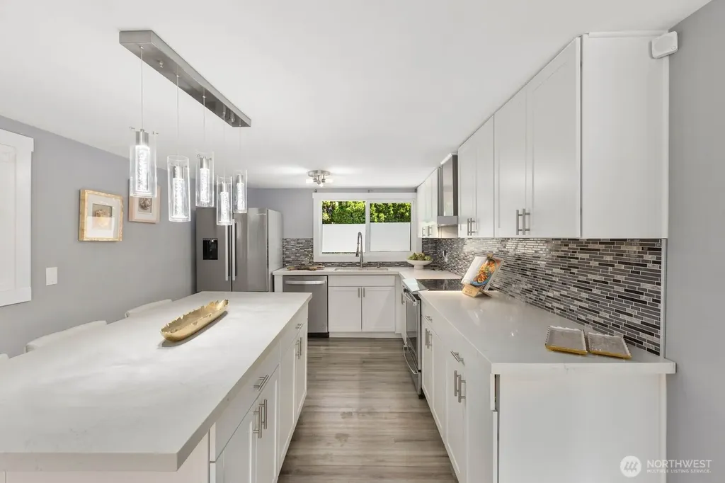 6631 SE Ripley Lane Renton WA 98056