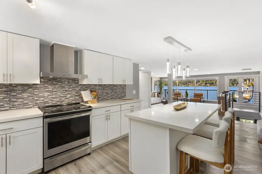 6631 SE Ripley Lane Renton WA 98056