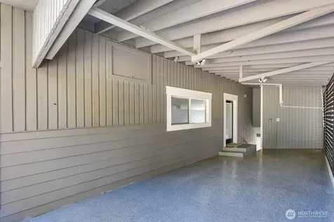 6631 SE Ripley Lane Renton WA 98056