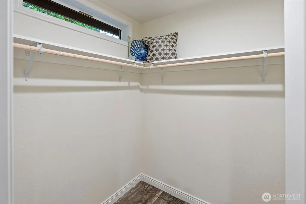 826 Chester Avenue Bremerton WA 98337