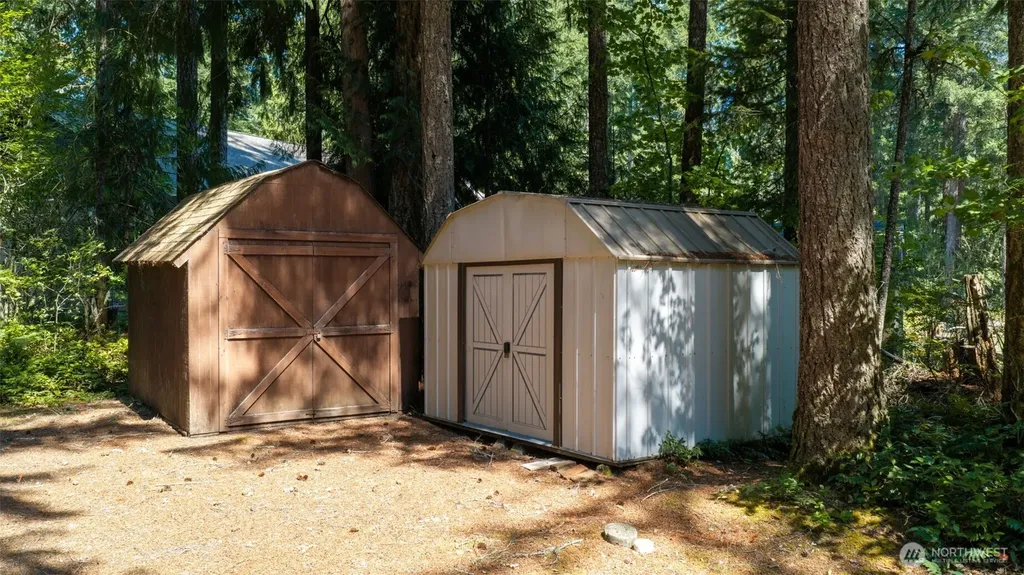 61 N Mt Noyes Way Hoodsport WA 98548