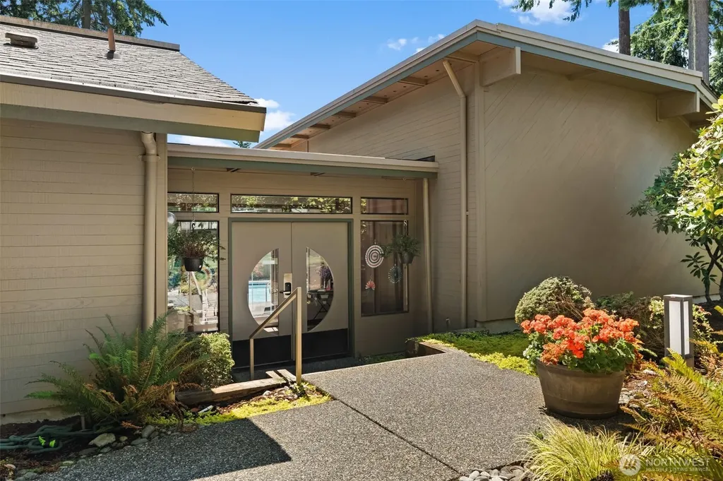 2023 Narrows View Circle NW Gig Harbor WA 98335
