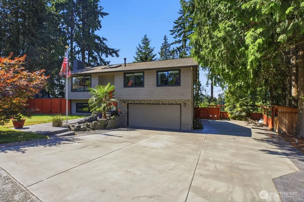 13305 115th Avenue NE Kirkland WA 98034