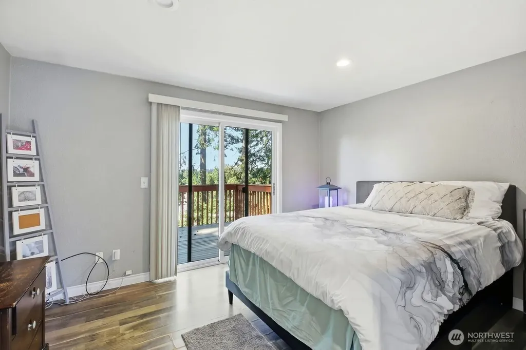 13305 115th Avenue NE Kirkland WA 98034