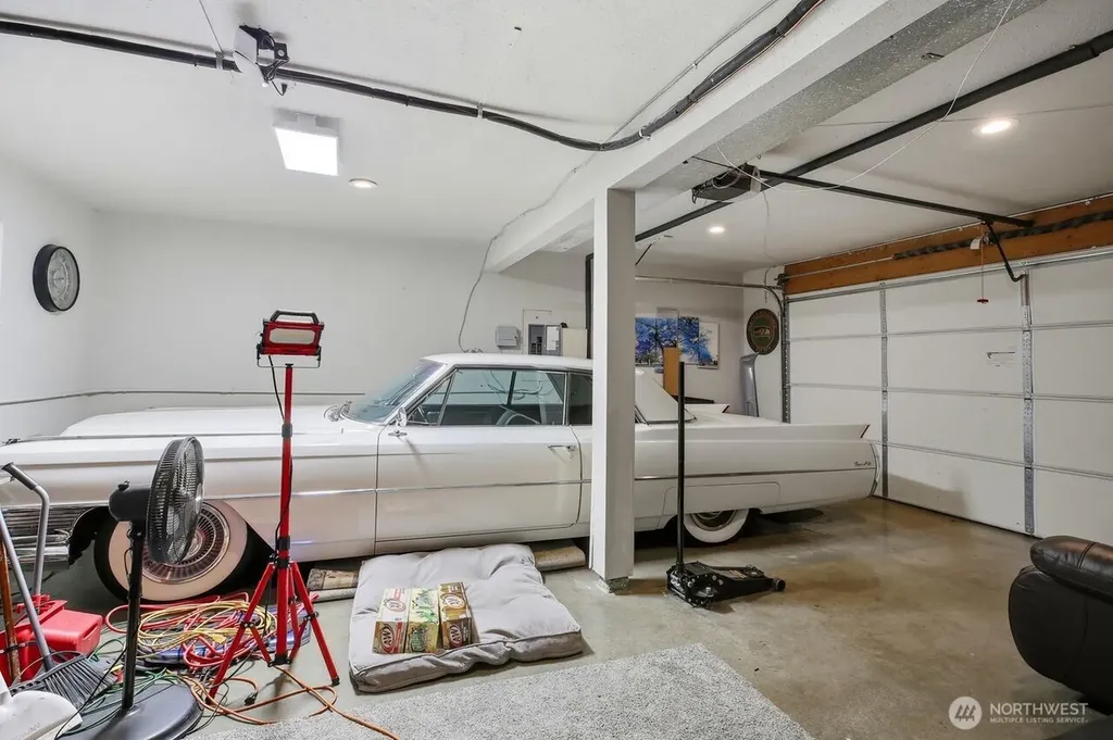 13305 115th Avenue NE Kirkland WA 98034