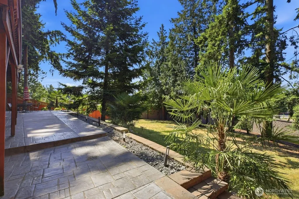 13305 115th Avenue NE Kirkland WA 98034