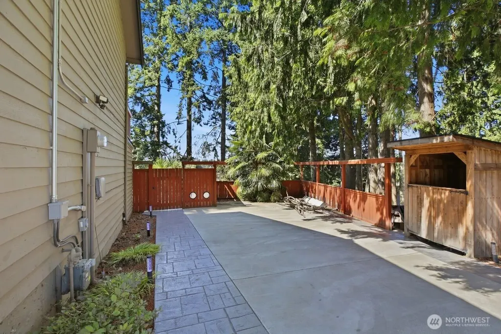 13305 115th Avenue NE Kirkland WA 98034