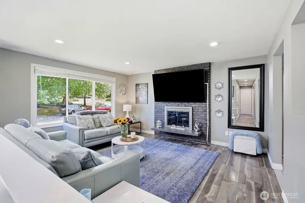 13305 115th Avenue NE Kirkland WA 98034