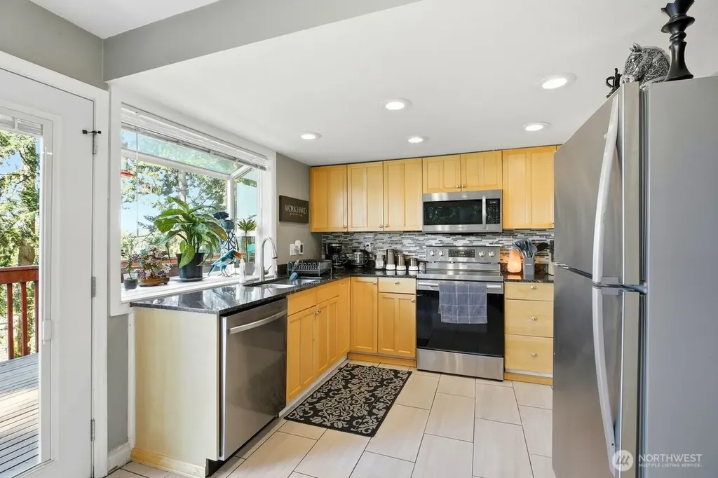 13305 115th Avenue NE Kirkland WA 98034