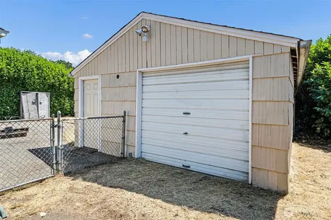 8503 33rd Avenue S Lakewood WA 98499