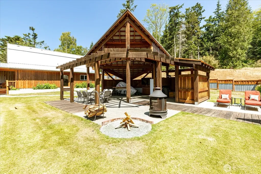 550 Wanamaker Coupeville WA 98239