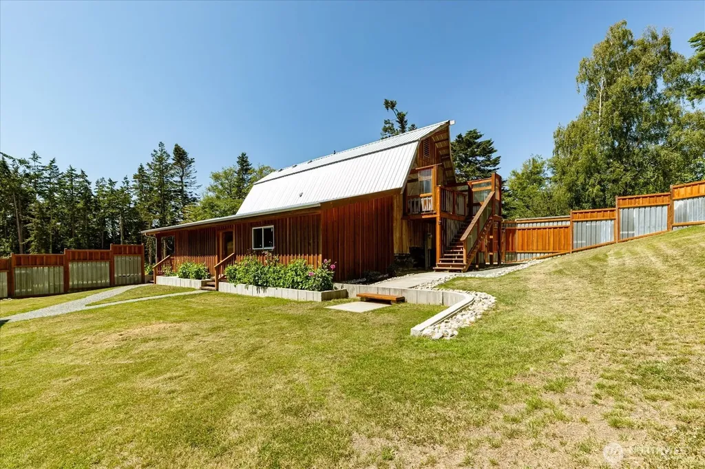 550 Wanamaker Coupeville WA 98239
