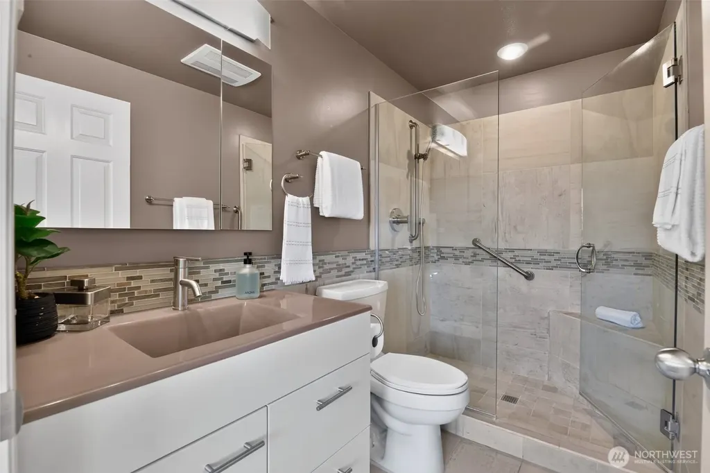 306 Spyglass Drive Freeland WA 98249