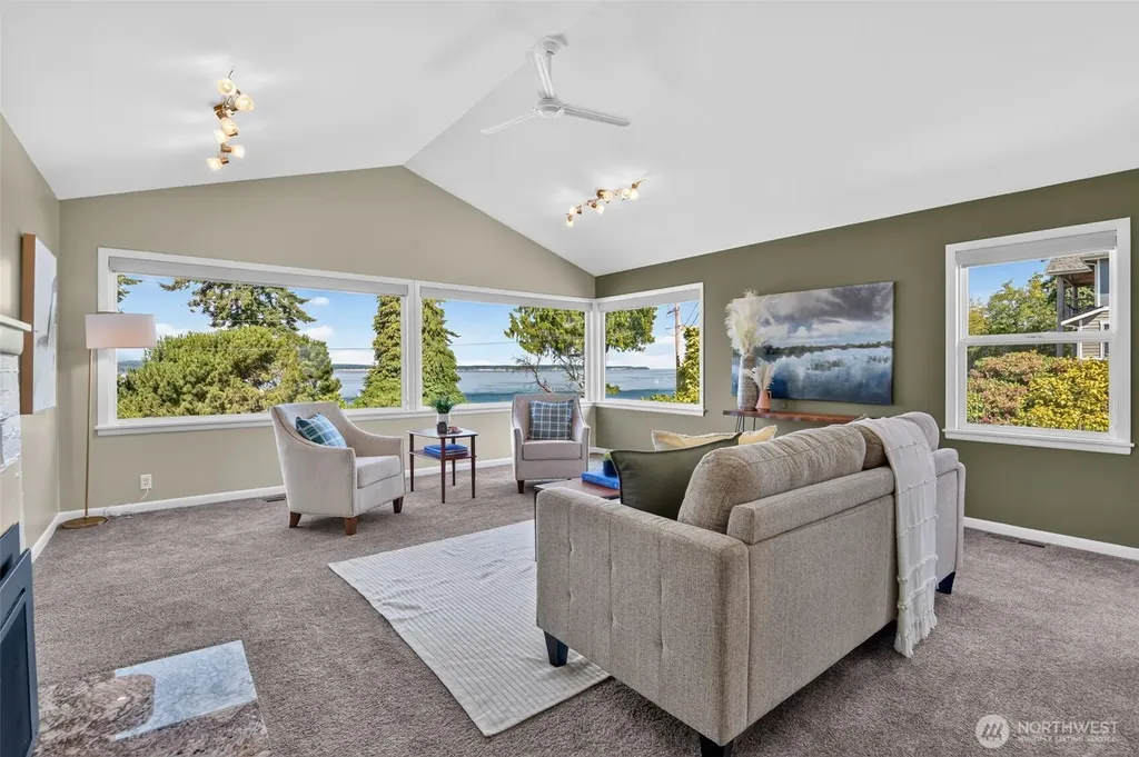 306 Spyglass Drive Freeland WA 98249