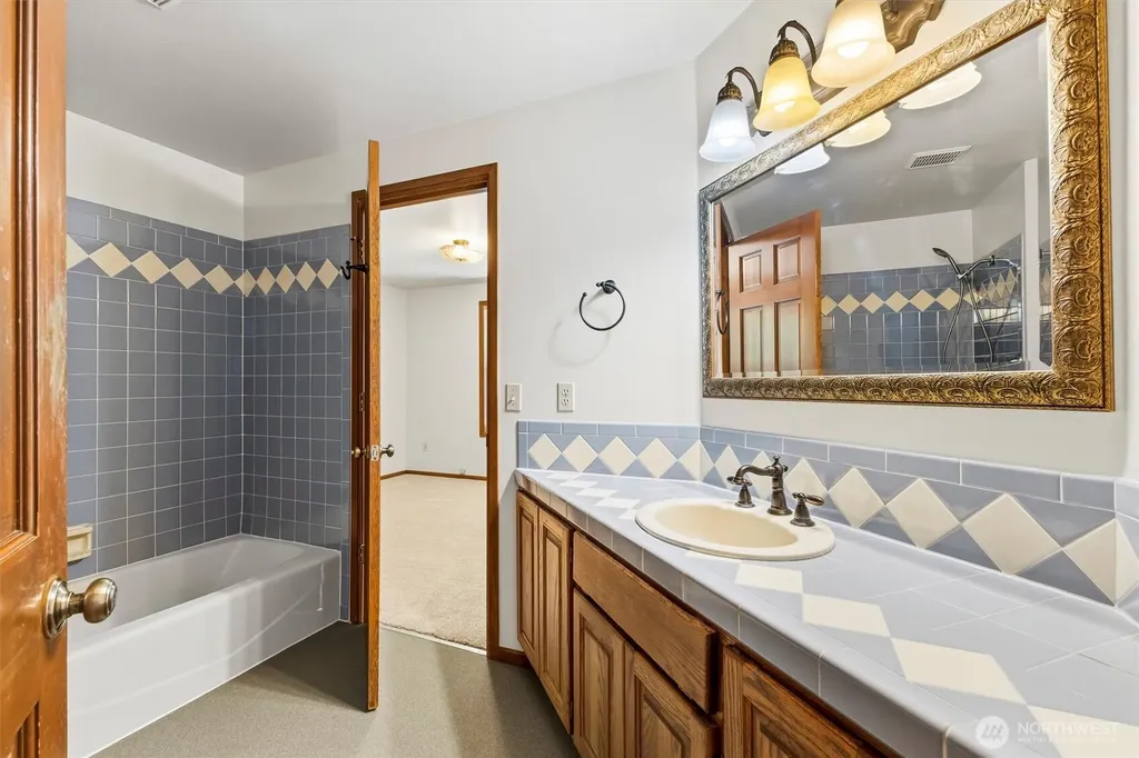 831 Reveille Street Bellingham WA 98229