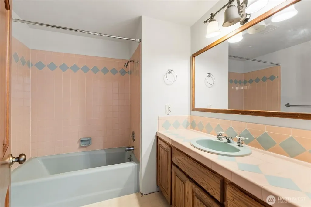 831 Reveille Street Bellingham WA 98229