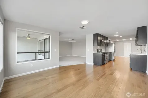 3100 W Commodore Way Seattle WA 98199