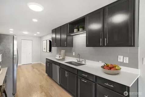 3100 W Commodore Way Seattle WA 98199