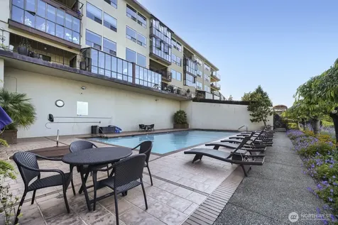 3100 W Commodore Way Seattle WA 98199