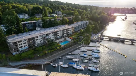 3100 W Commodore Way Seattle WA 98199