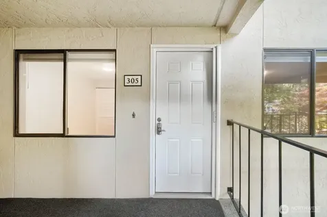3100 W Commodore Way Seattle WA 98199