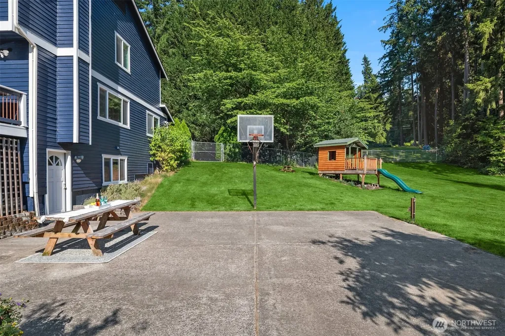 6907 184th Street SE Snohomish WA 98296