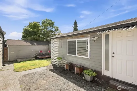 1812 23rd Street Everett WA 98201