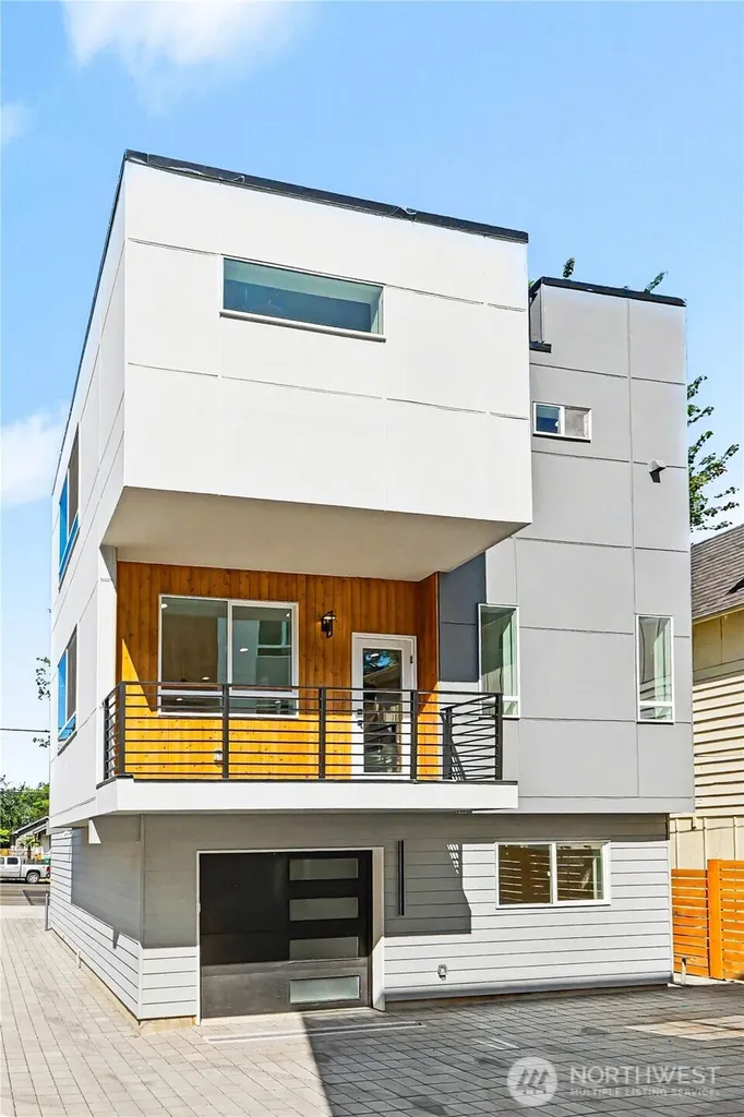 7776 Highland Park Way SW Seattle WA 98106