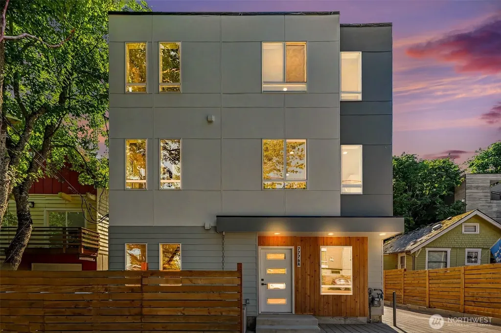 7776 Highland Park Way SW Seattle WA 98106