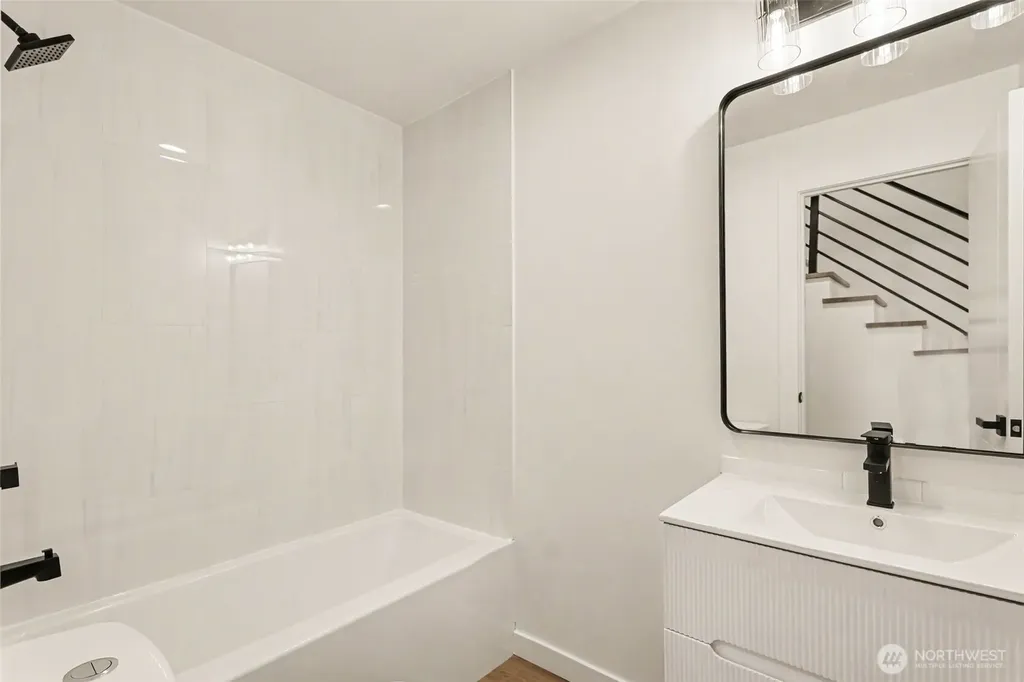 7776 Highland Park Way SW Seattle WA 98106