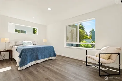 7776 Highland Park Way SW Seattle WA 98106