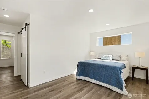 7776 Highland Park Way SW Seattle WA 98106