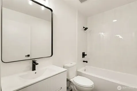 7776 Highland Park Way SW Seattle WA 98106