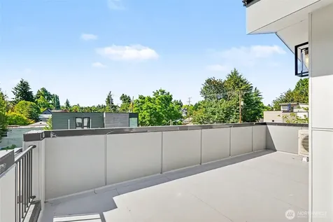 7776 Highland Park Way SW Seattle WA 98106