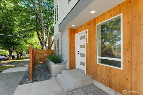 7776 Highland Park Way SW Seattle WA 98106