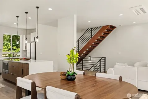 7776 Highland Park Way SW Seattle WA 98106