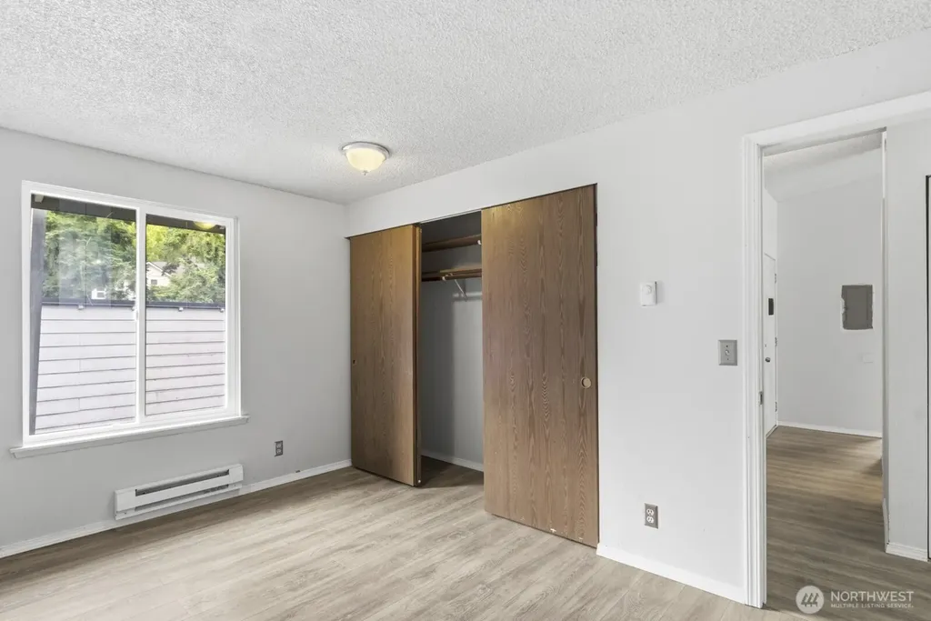 4002 S 158th Street Tukwila WA 98188