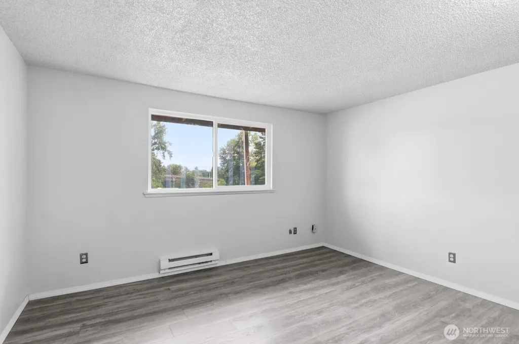 4002 S 158th Street Tukwila WA 98188