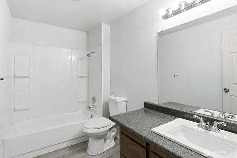 4002 S 158th Street Tukwila WA 98188
