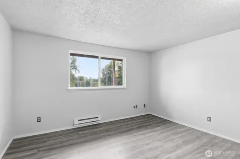 4002 S 158th Street Tukwila WA 98188
