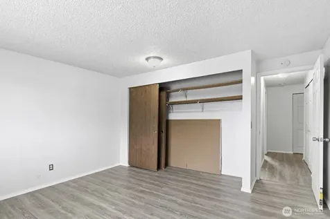 4002 S 158th Street Tukwila WA 98188