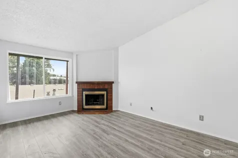 4002 S 158th Street Tukwila WA 98188